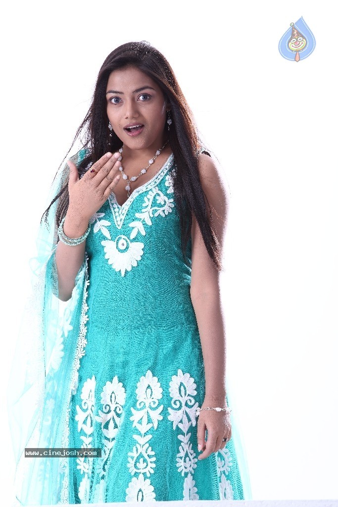 Mudduga Movie Stills n Walls - 16 / 69 photos