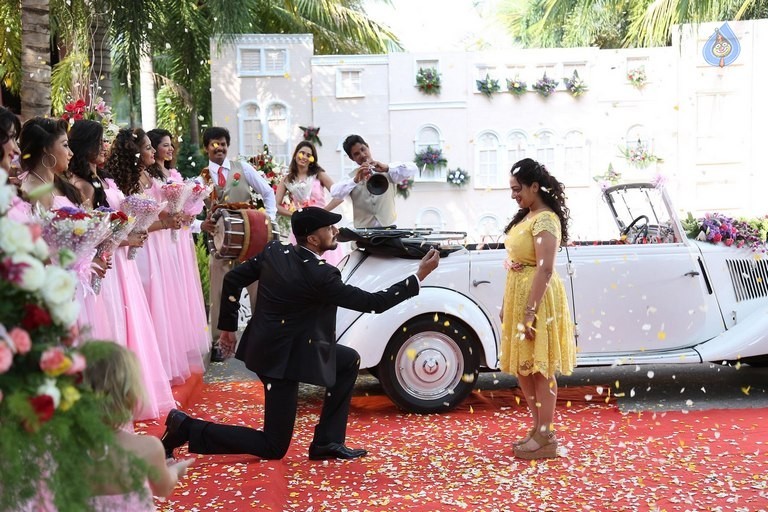 Mudinja Ivana Pudi Tamil Film Photos - 7 / 7 photos