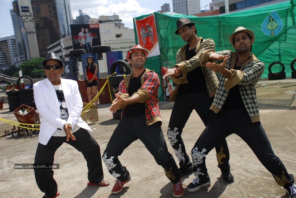 Mugguru Movie New Stills - 14 / 29 photos