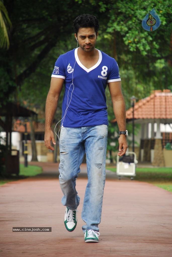 Mugguru Movie New Stills - 24 / 29 photos