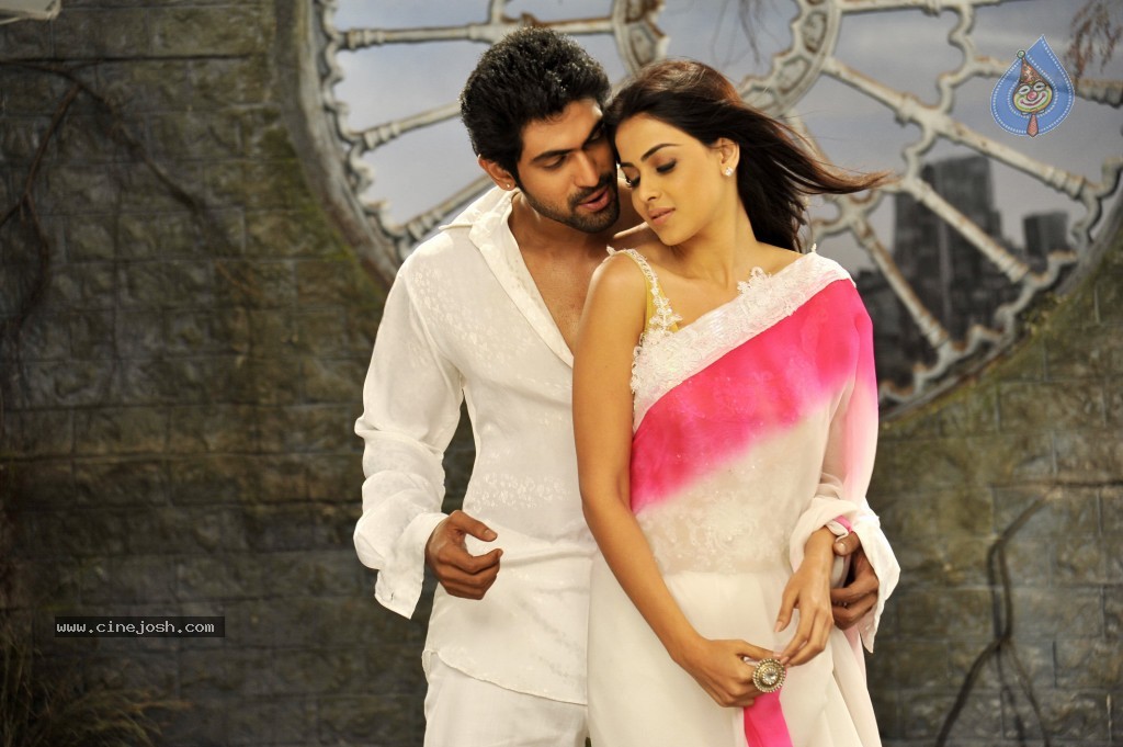 Naa Ishtam Movie Hot Stills - 9 / 21 photos