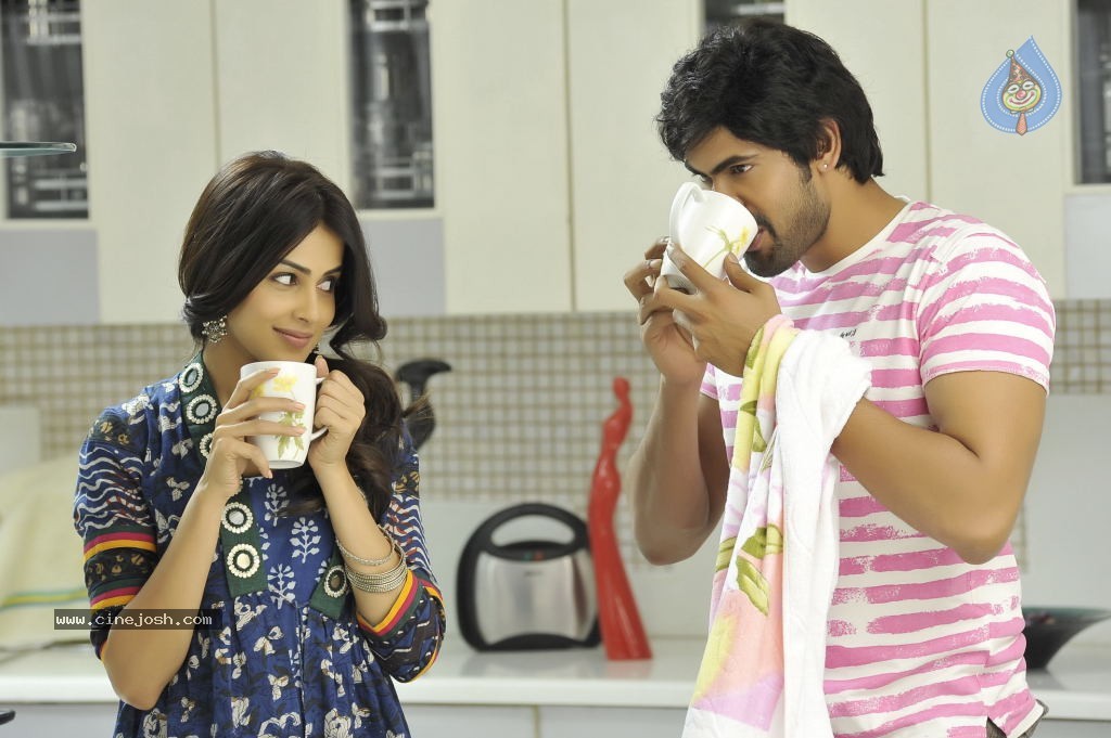 Naa Ishtam Movie Stills - 19 / 22 photos