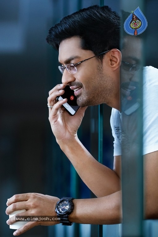 Naa Nuvve New Still And Poster - 1 / 2 photos