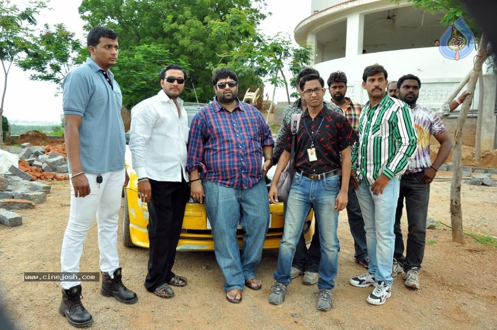 Naa Style Naade Movie Gallery - 20 / 46 photos