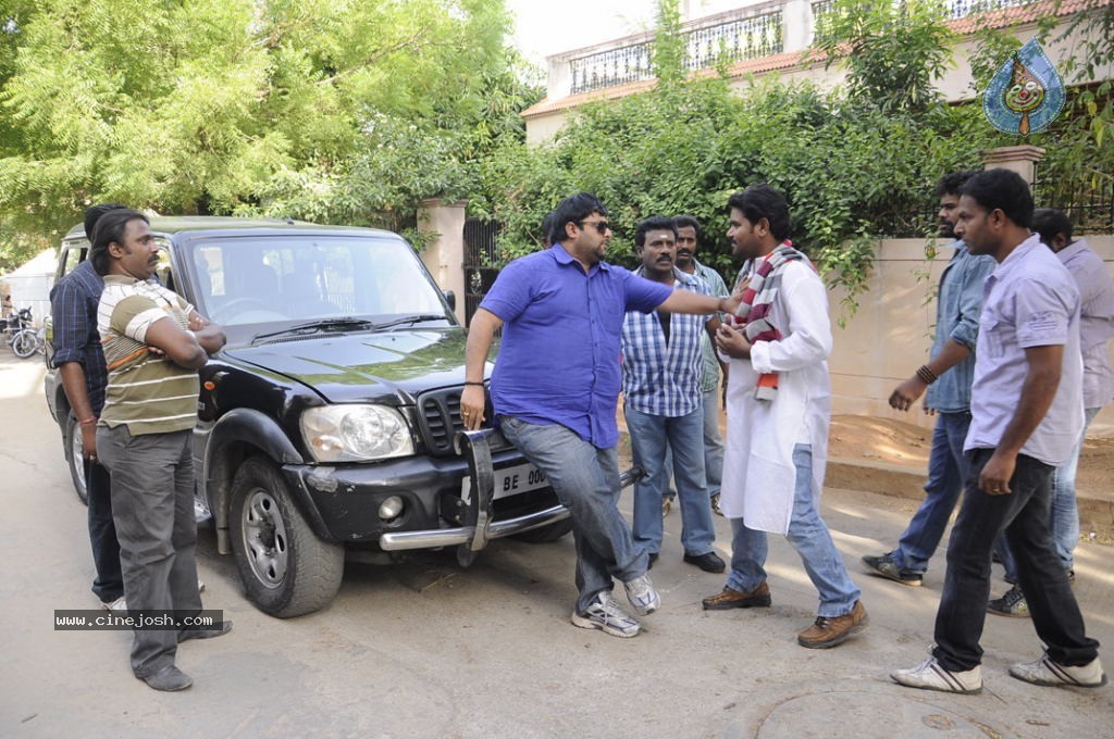 Naa Style Naade Movie Gallery - 22 / 46 photos