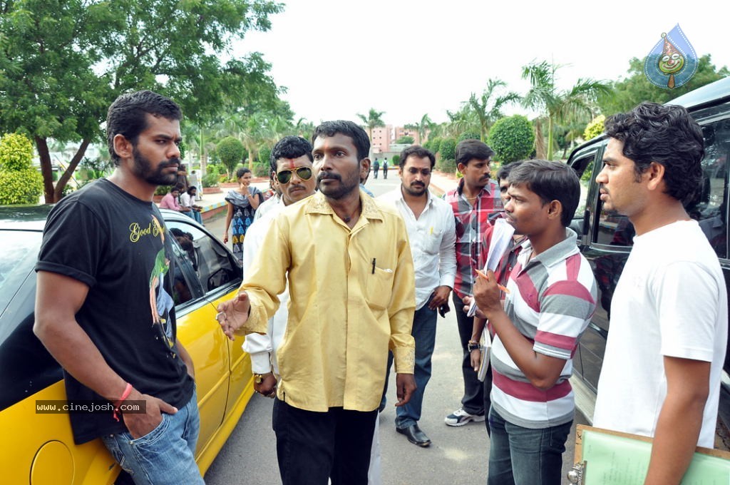 Naa Style Naade Movie Gallery - 28 / 46 photos