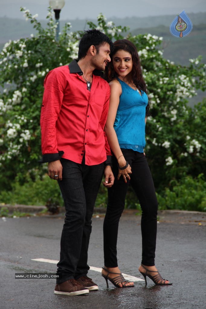 Naakaithe Nachindi Movie Hot Stills - 27 / 64 photos