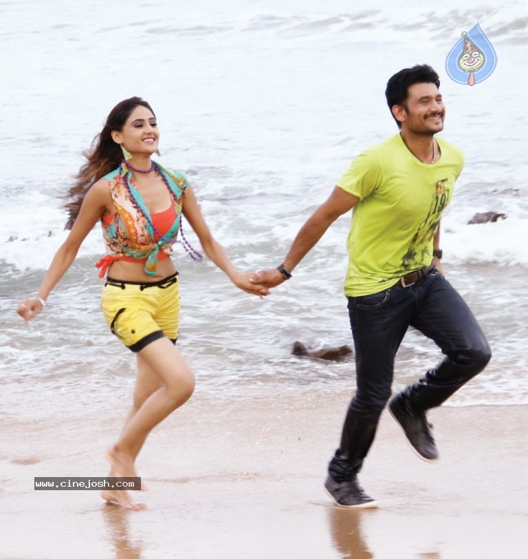 Naakaithe Nachindi Movie Stills - 32 / 51 photos