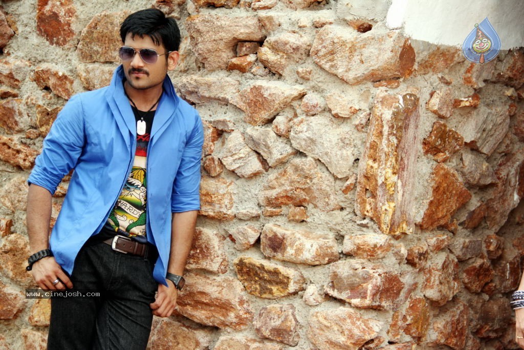 Naakaithe Nachindi Movie Stills - 41 / 51 photos