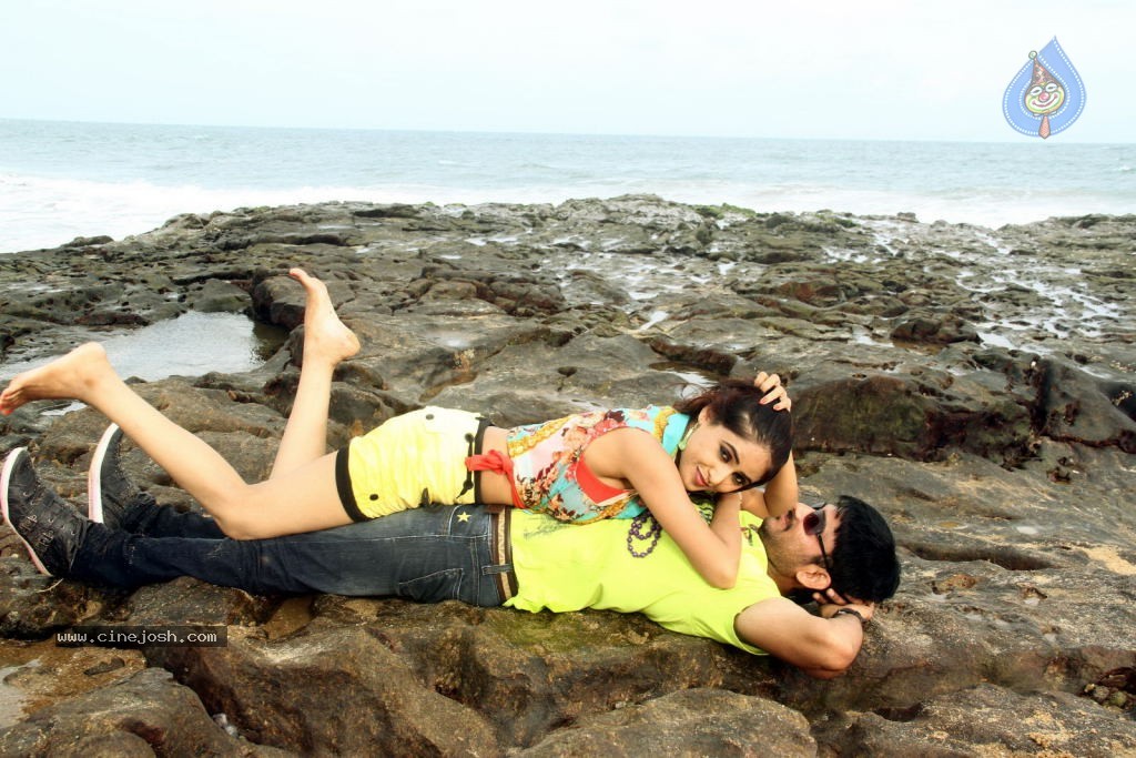 Naakaithe Nachindi Movie Stills - 49 / 51 photos