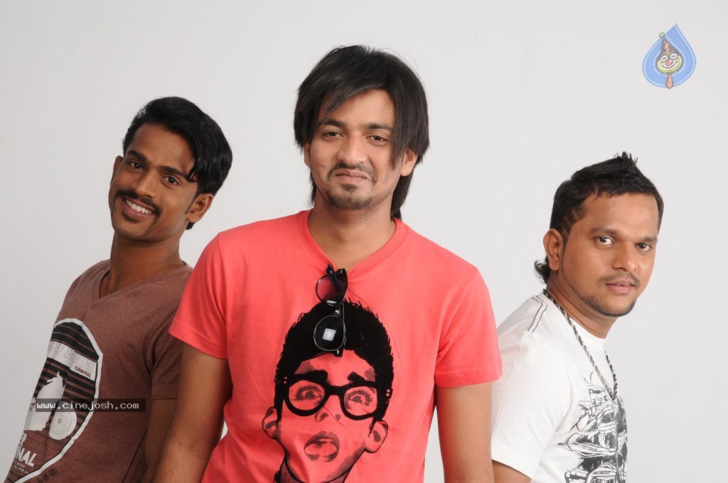 Naalu Perum Rommba Nallavanga Tamil Movie Stills - 5 / 37 photos