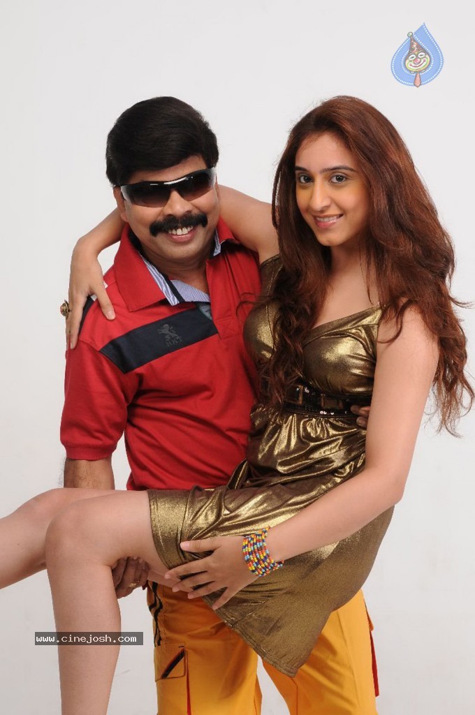 Naalu Perum Rommba Nallavanga Tamil Movie Stills - 28 / 37 photos