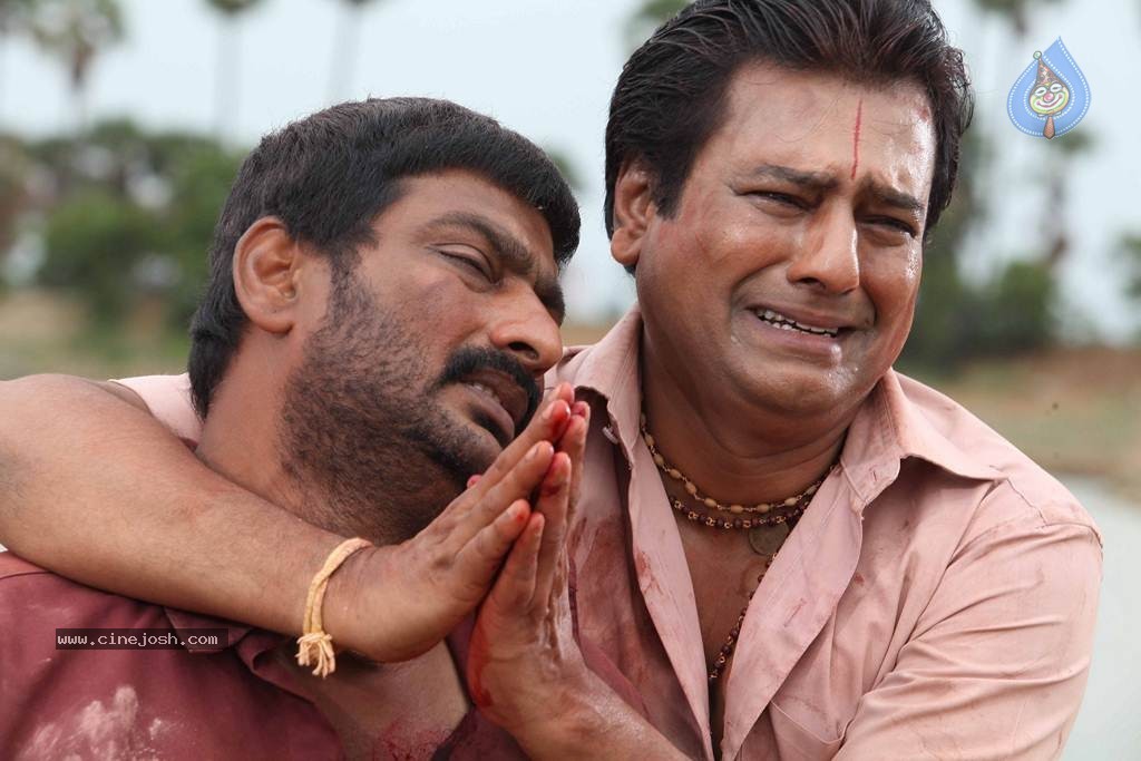 Naan Than Bala Tamil Movie Stills - 30 / 38 photos