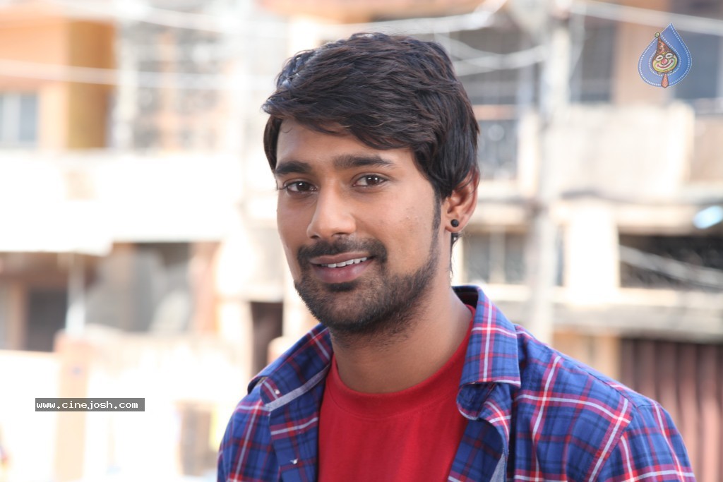 Naatho Vasthava Movie Stills - 4 / 4 photos