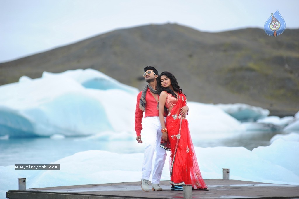 Naayak Movie Gallery - 2 / 144 photos