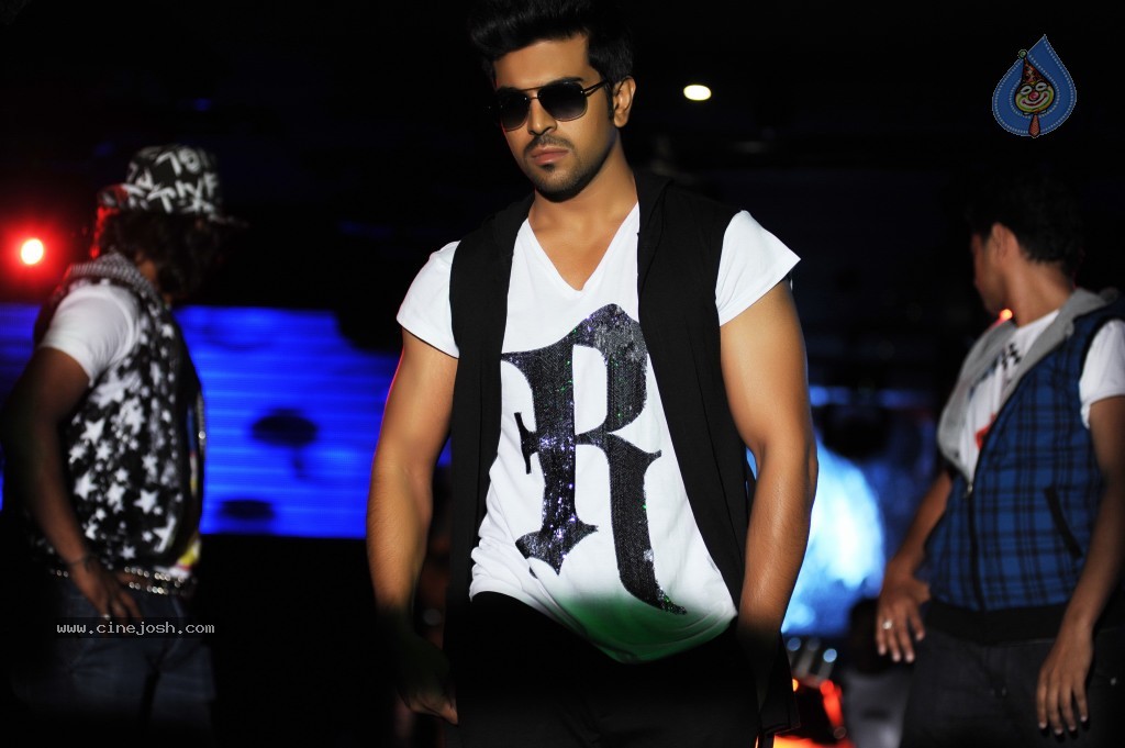 Naayak Movie Gallery - 138 / 144 photos