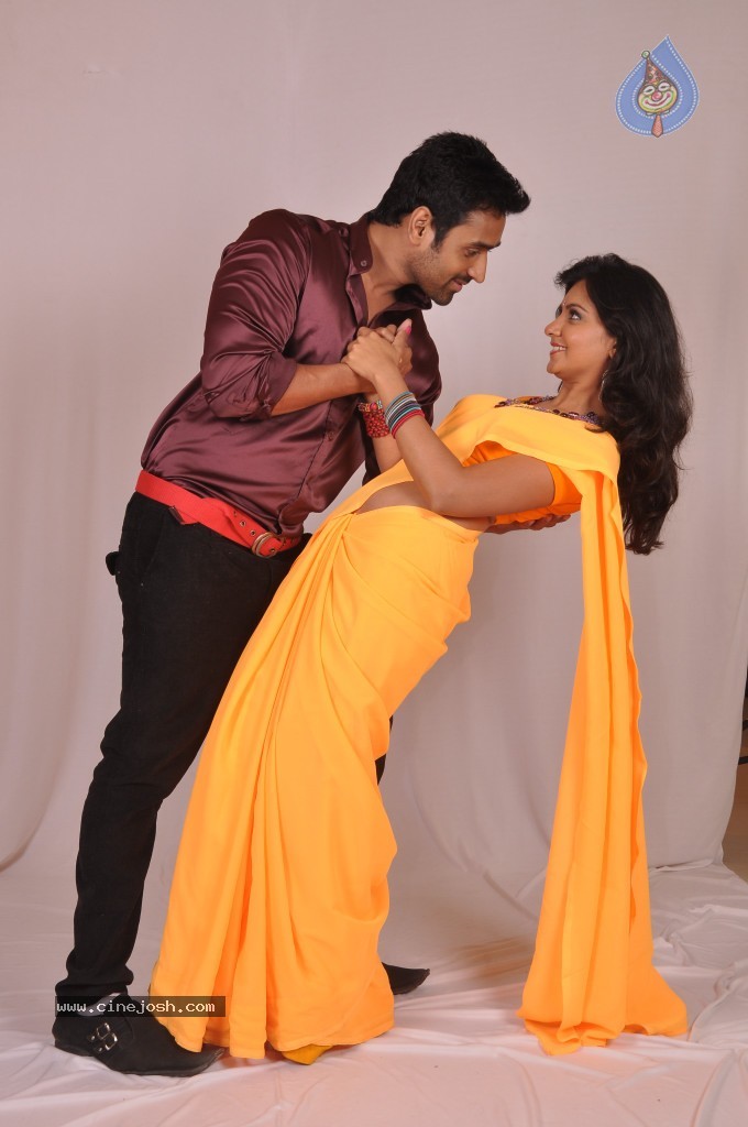 Nachithe Movie Stills - 58 / 113 photos