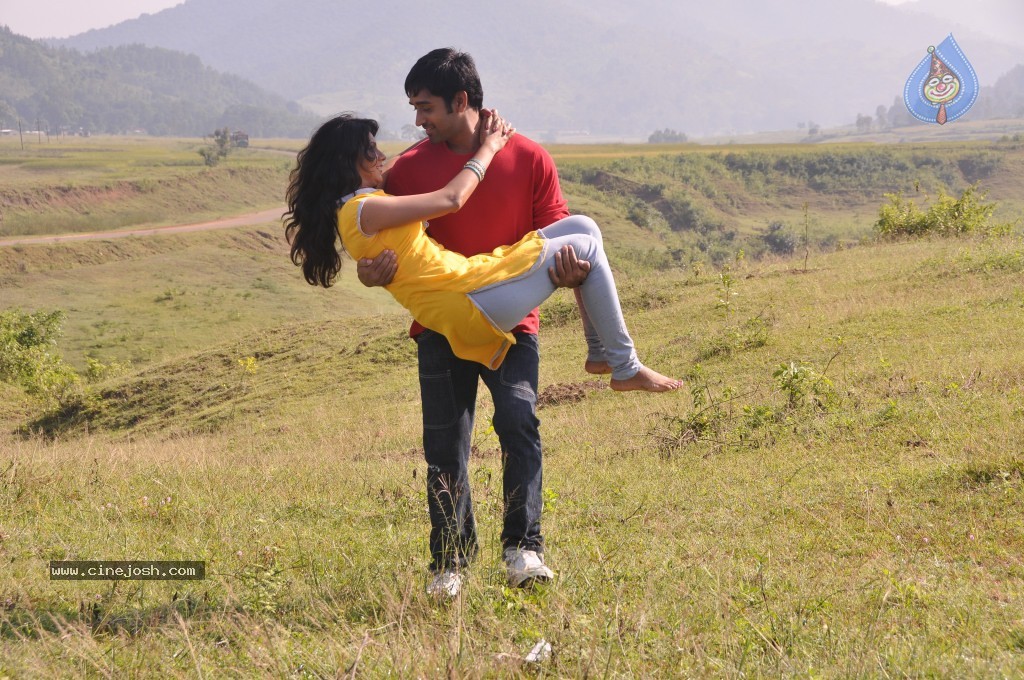 Nachithe Movie Stills - 76 / 113 photos