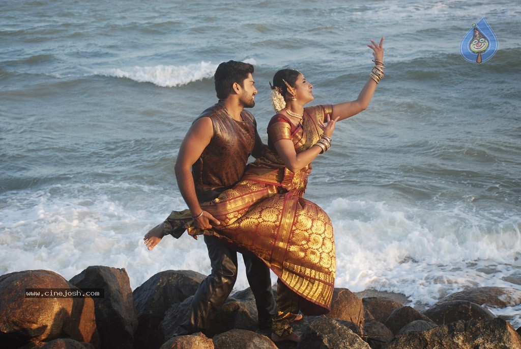 Nadhigal Nanaivathillai Tamil Movie Stills - 66 / 73 photos