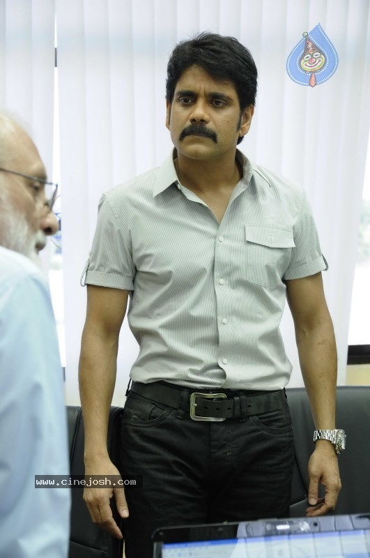 Nagarjuna New Movie Stills - 5 / 7 photos