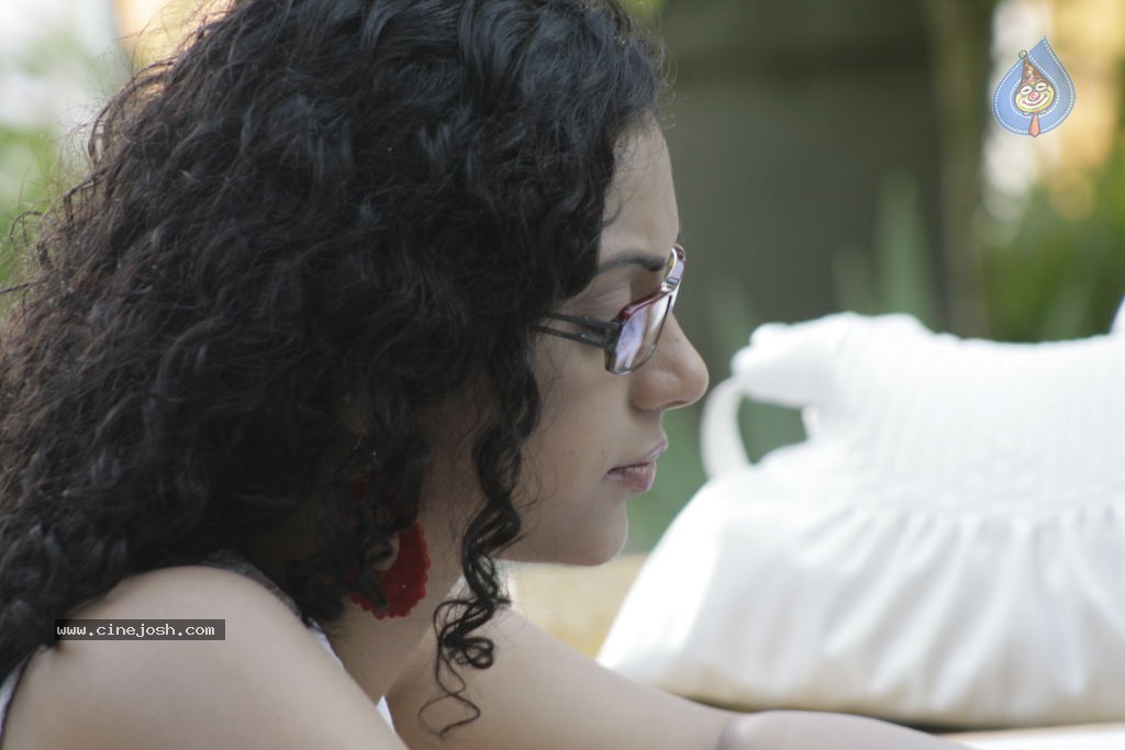 Nakili Movie Stills - 76 / 130 photos