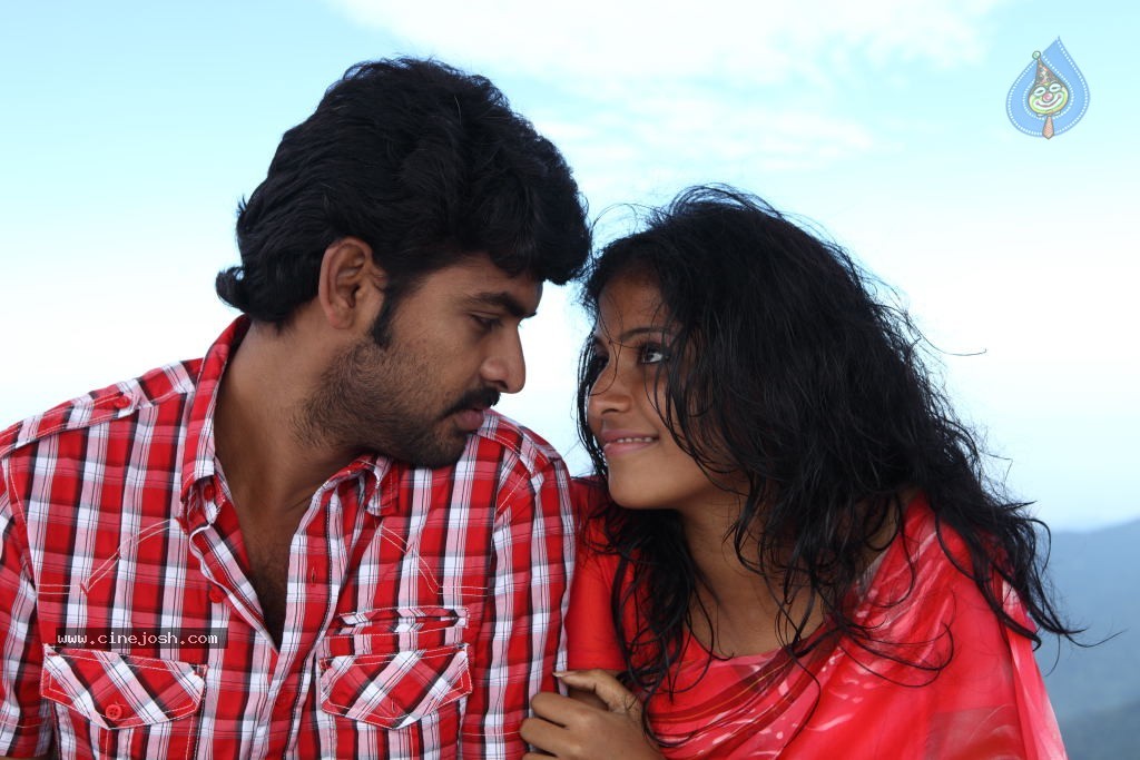 Naluguru Snehitula Katha Movie Stills - 8 / 43 photos