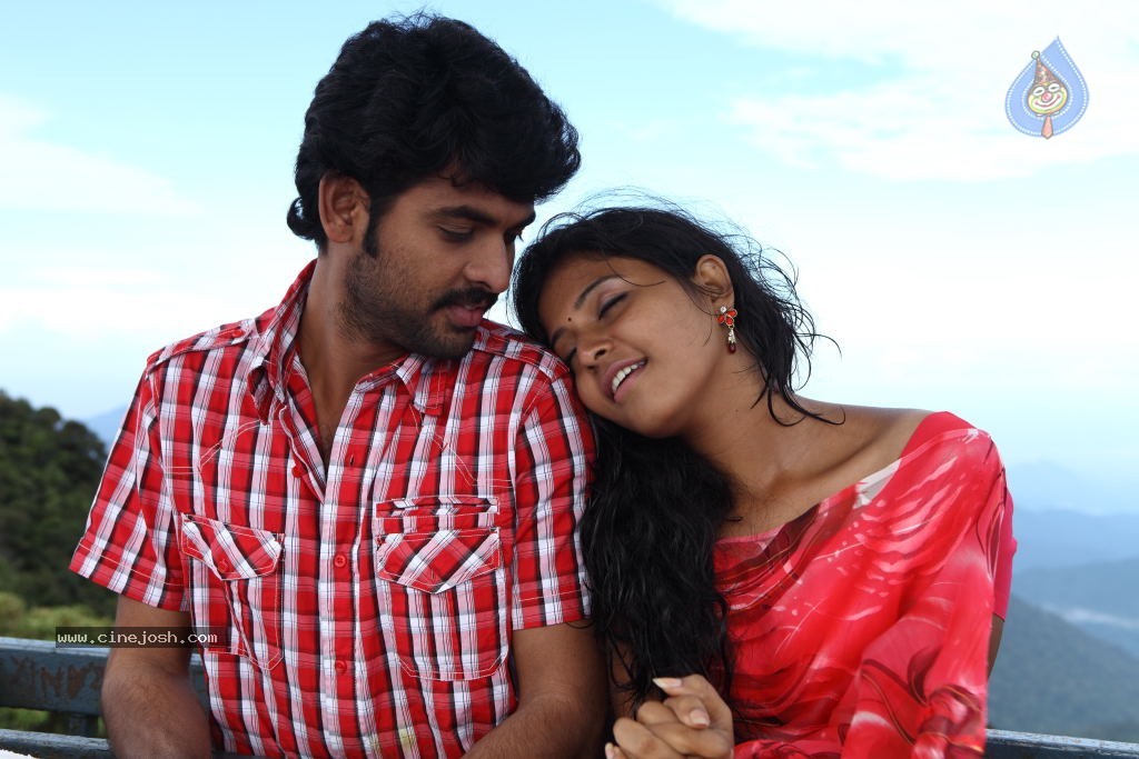Naluguru Snehitula Katha Movie Stills - 16 / 43 photos