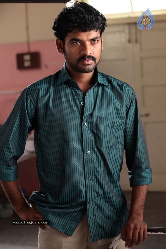 Naluguru Snehitula Katha Movie Stills - 43 / 43 photos