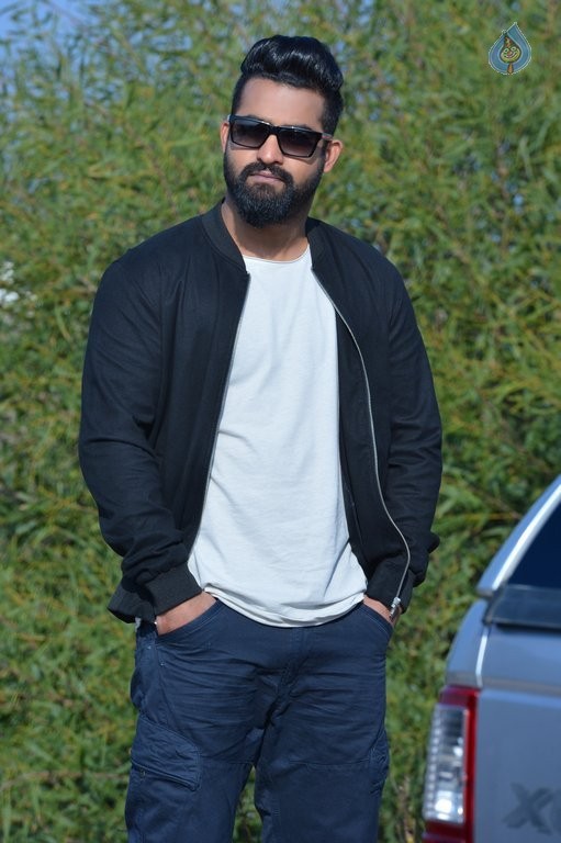 Nannaku Prematho New Posters and Photos - 5 / 9 photos