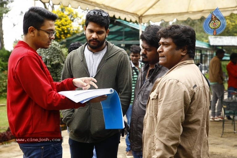 Naragasooran Movie Stills And Working Stills - 10 / 14 photos