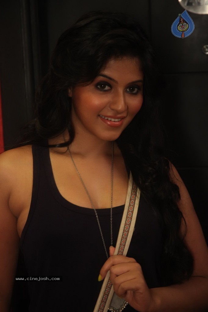 Naughty Boys Movie New Stills - 56 / 120 photos