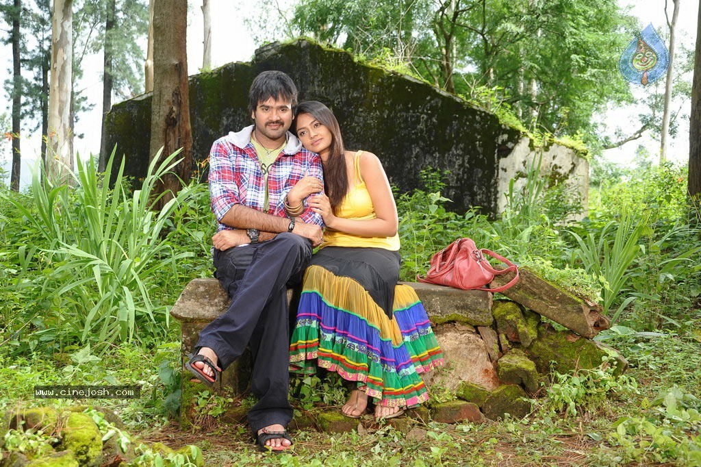 Nee Naan Mattum Tamil Movie Stills - 20 / 30 photos