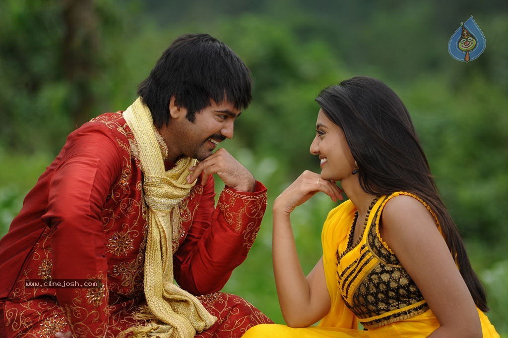 Nee Naan Mattum Tamil Movie Stills - 27 / 30 photos