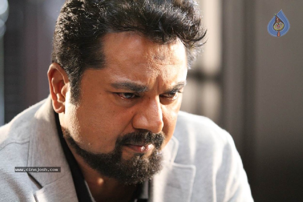 Nee Naan Nizhal Tamil Movie Stills - 31 / 67 photos