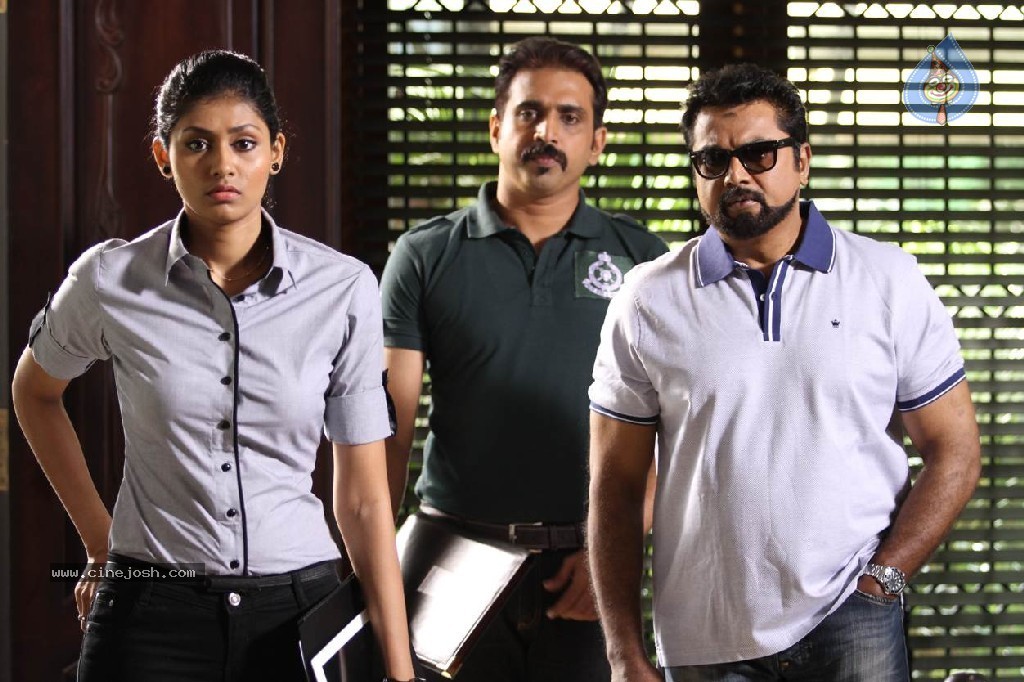 Nee Naan Nizhal Tamil Movie Stills - 50 / 67 photos