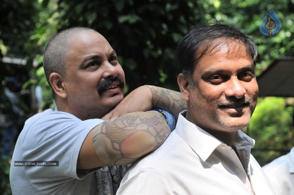 Neeku Naaku Dash Dash Movie Stills - 24 / 57 photos