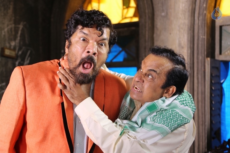 Nenu Kidnap Ayyanu Movie Photos - 12 / 14 photos