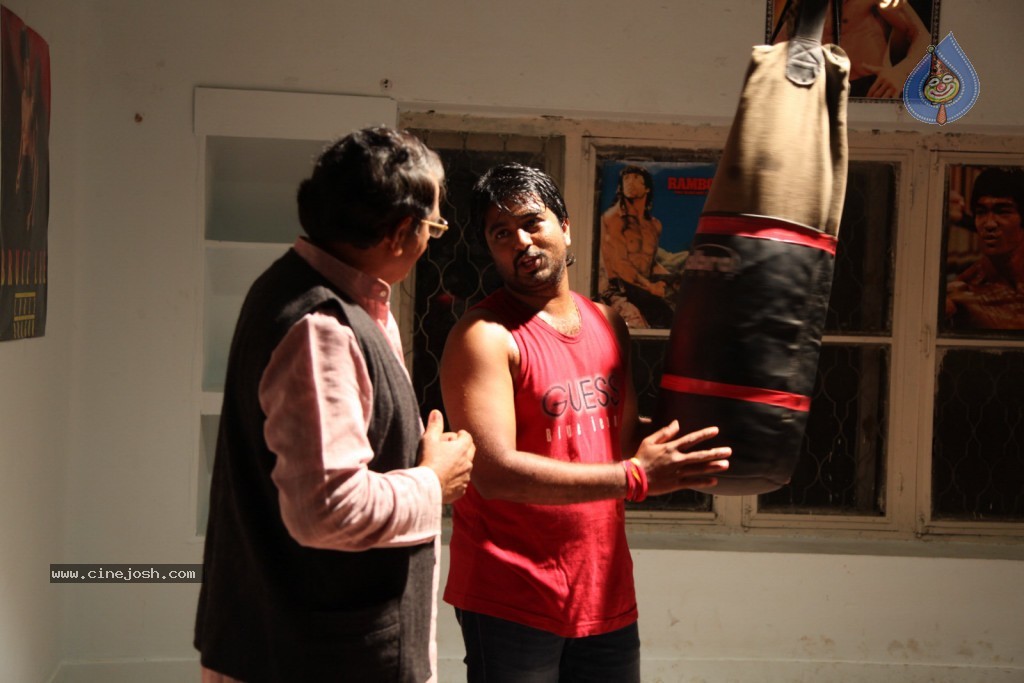 Nenu Nene Ramune Movie Hot Stills - 18 / 52 photos