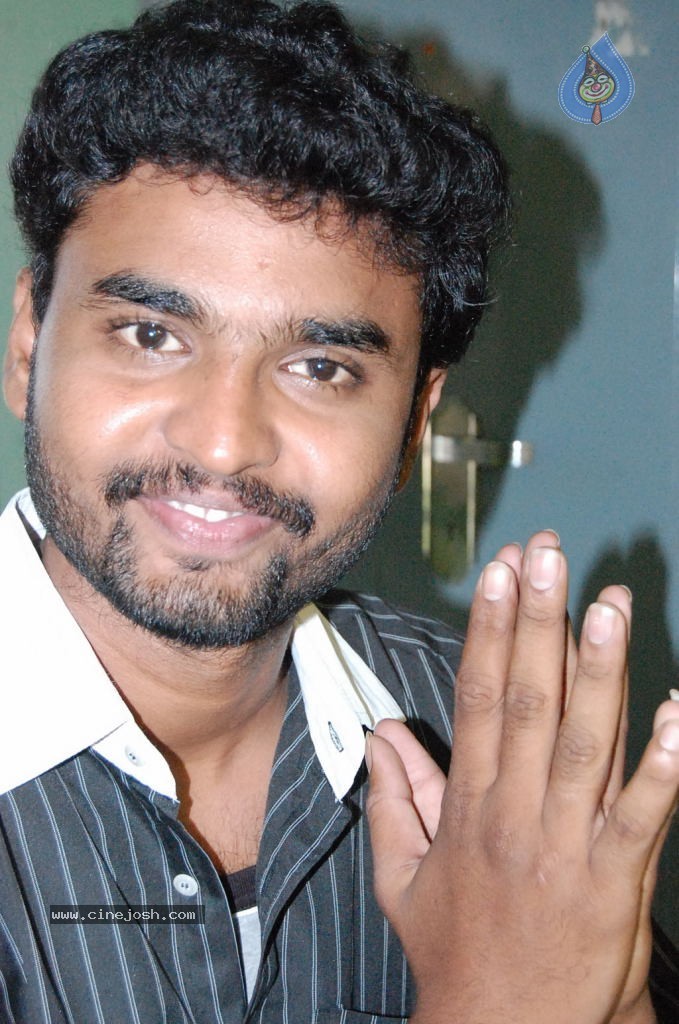 Nila Methu Kathal Tamil Movie Hot Stills - 2 / 70 photos