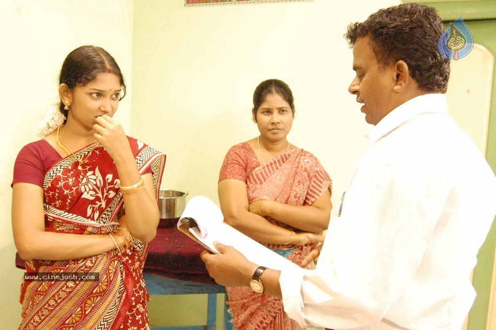 Nila Methu Kathal Tamil Movie Hot Stills - 44 / 70 photos