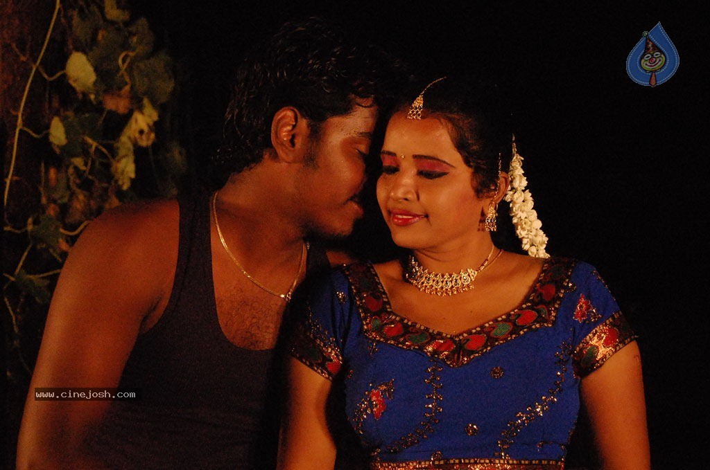 Nila Methu Kathal Tamil Movie Hot Stills - 54 / 70 photos