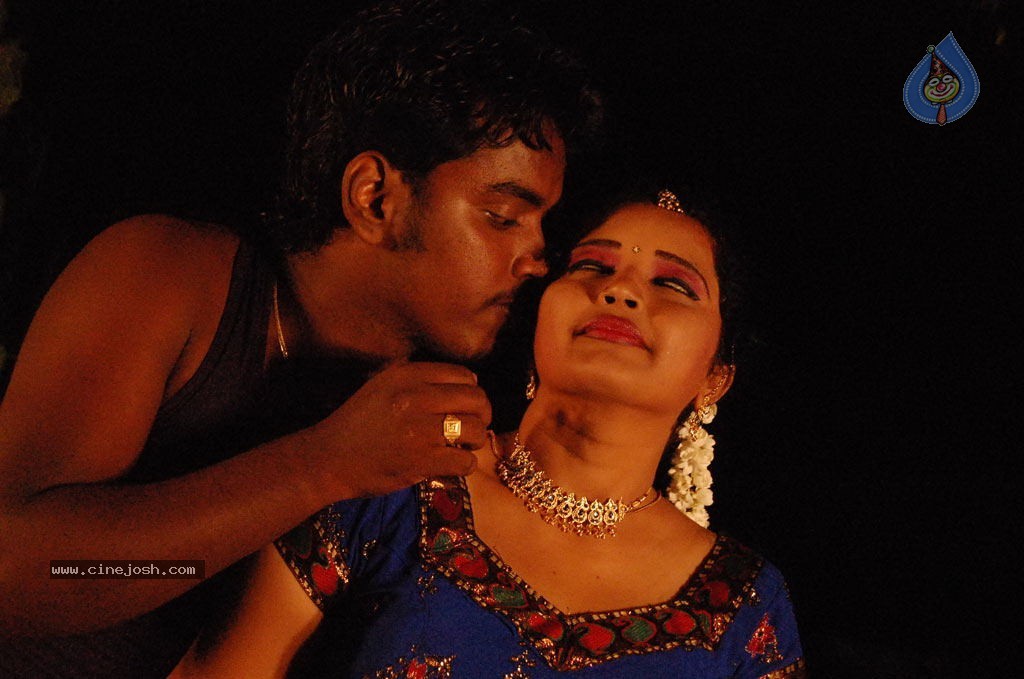 Nila Methu Kathal Tamil Movie Hot Stills - 58 / 70 photos