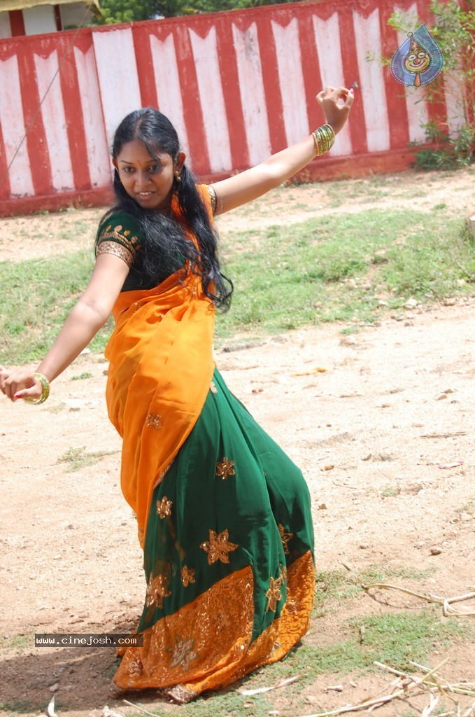 Nila Methu Kathal Tamil Movie Hot Stills - 61 / 70 photos