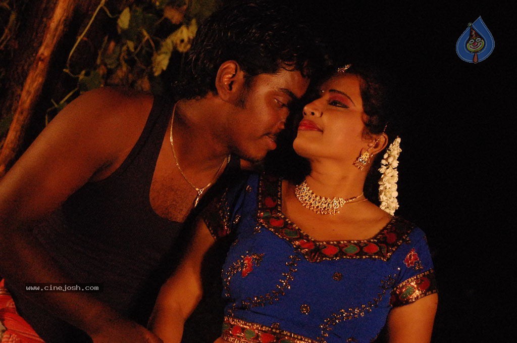 Nila Methu Kathal Tamil Movie Hot Stills - 66 / 70 photos