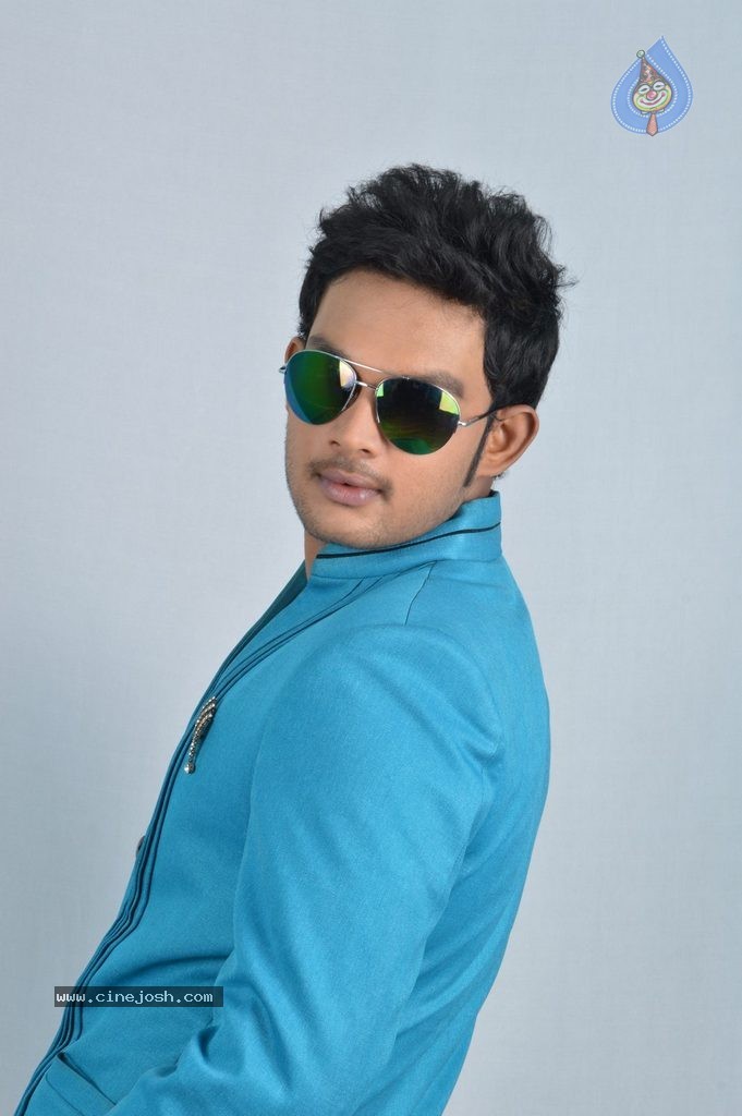 Niluvave Vaalu Kanuladaana Movie Photos - 7 / 8 photos