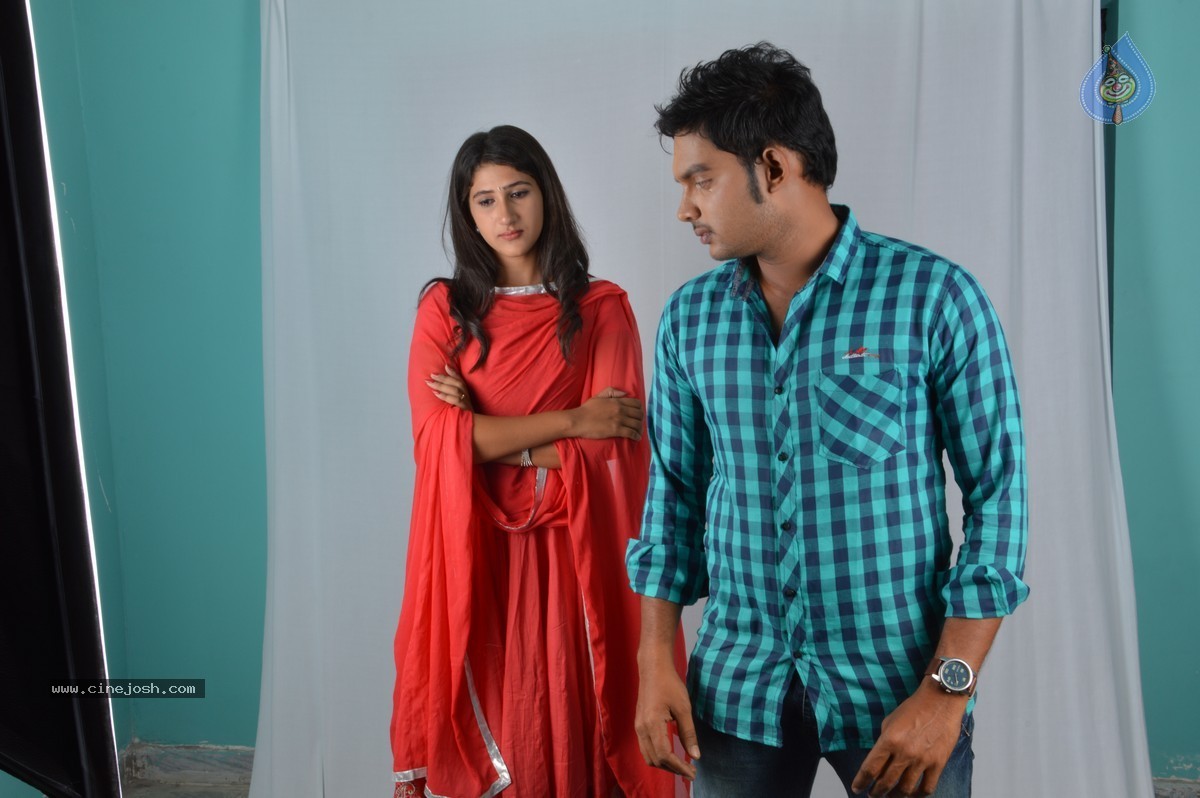 Niluvave Vaalu Kanuladana Movie Stills - 2 / 29 photos