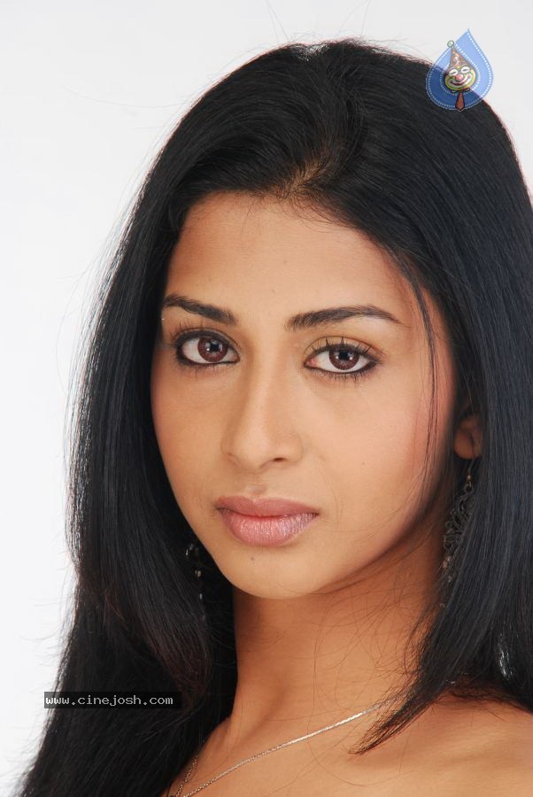 Ninaivil Nindraval Tamil Movie Stills - 58 / 124 photos