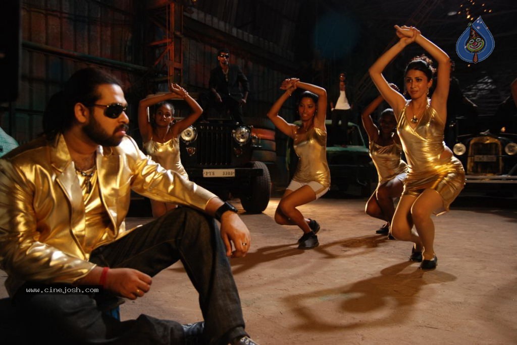 Ninaivil Nindraval Tamil Movie Stills - 104 / 124 photos