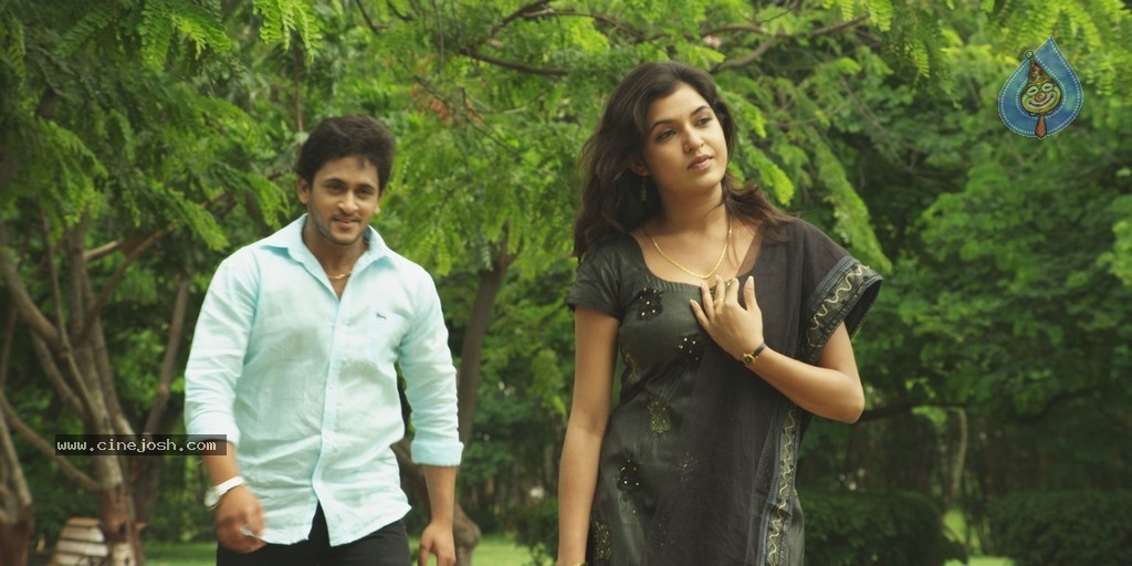 Ninu Chusaka Movie Stills n Posters - 23 / 72 photos