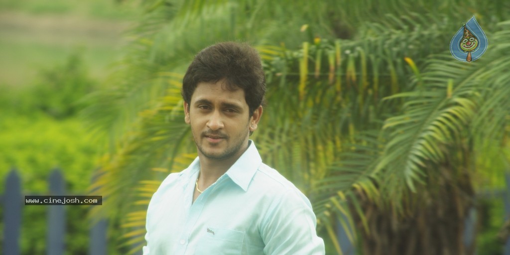 Ninu Chusaka Movie Stills n Posters - 24 / 72 photos